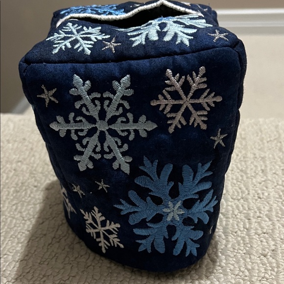 Other - Snowflake Embroidered Tissue Box Cover